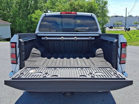 Certified 2024 Nissan Frontier SV w/ SV Convenience Package AWD/4WD image 29