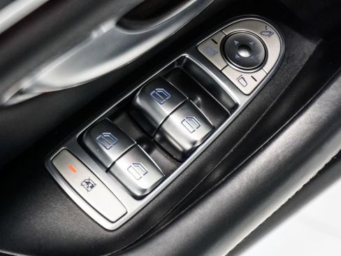 Used 2022 Mercedes-Benz AMG GT 43 image 23