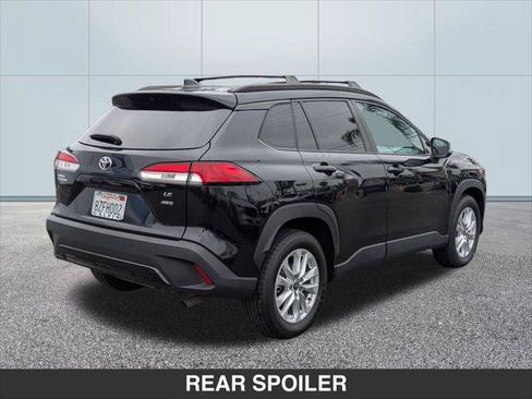 Used 2022 Toyota Corolla Cross LE w/ Moonroof Package AWD/4WD image 5