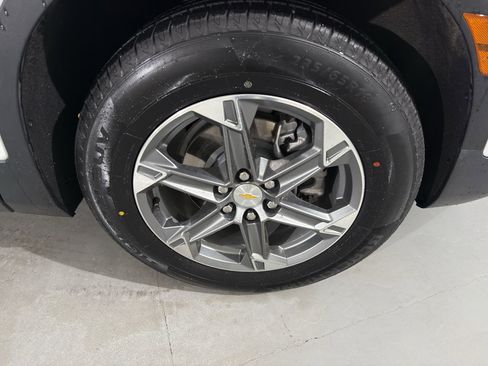 Used 2023 Chevrolet Blazer LT image 13