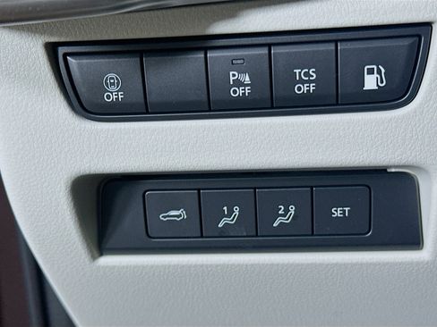 Used 2024 MAZDA CX-90 Plug-In Hybrid w/ Premium Plus image 17