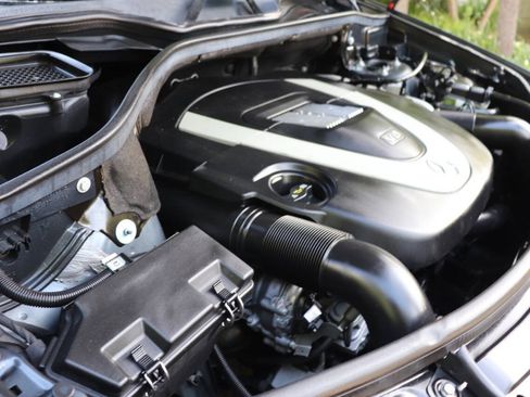 Used 2011 Mercedes-Benz ML 350 2WD image 18