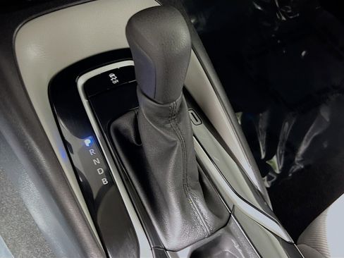 Used 2022 Toyota Corolla LE image 24