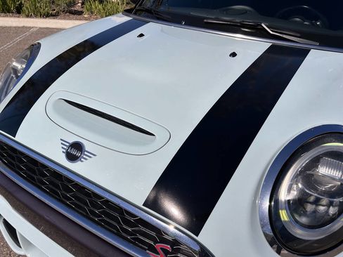 Used 2019 MINI Cooper S image 28