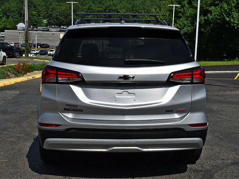 Used 2022 Chevrolet Equinox RS w/ RS Leather Package AWD/4WD image 8