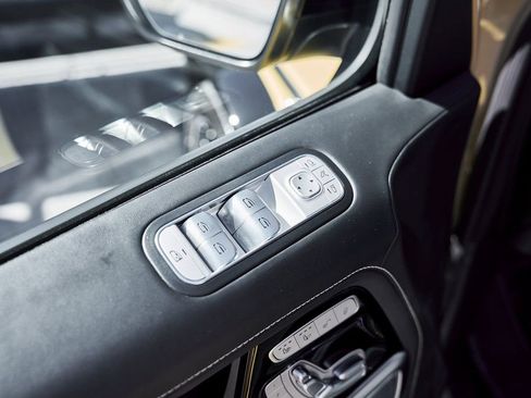 Used 2024 Mercedes-Benz G 63 AMG 4MATIC image 33