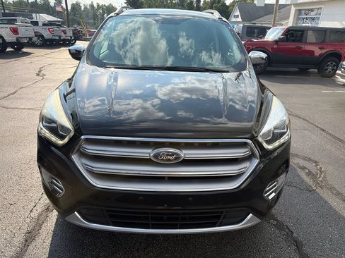 Used 2017 Ford Escape SE w/ Equipment Group 201A AWD/4WD image 3