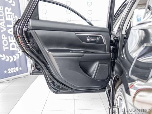 Used 2016 Nissan Altima 2.5 SR FWD image 33