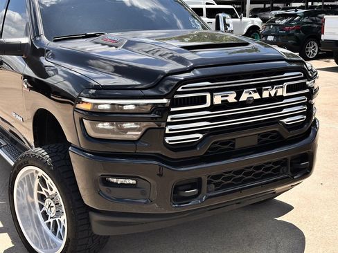 Used 2025 RAM 2500 Laramie w/ Sport Appearance Package AWD/4WD image 2