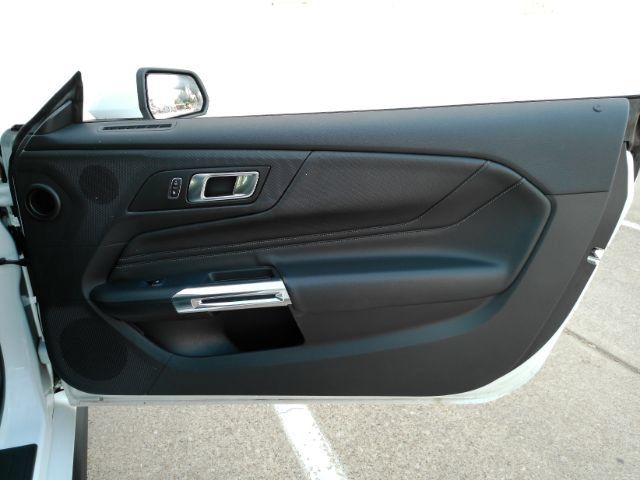 Used 2025 Ford Mustang Premium RWD image 24