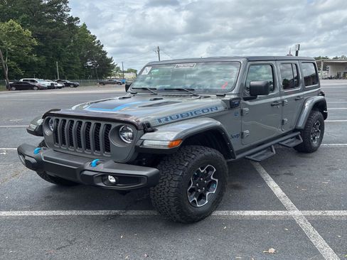 Used 2023 Jeep Wrangler Unlimited Rubicon 4xe AWD/4WD image 9