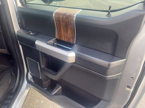 Used 2020 Ford F150 Lariat image 22