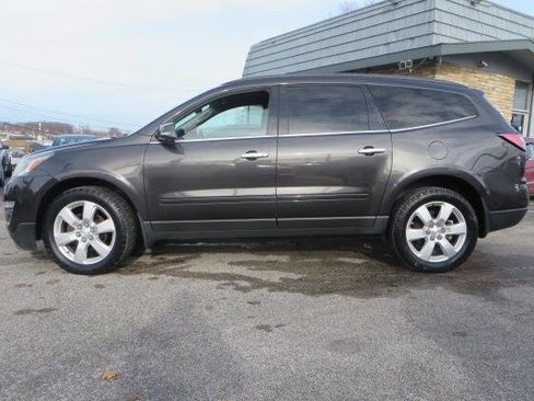 Used 2016 Chevrolet Traverse LT w/ Style and Technology Package image 8