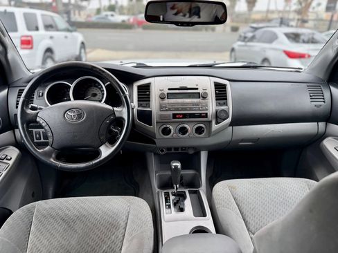 Used 2009 Toyota Tacoma PreRunner image 10