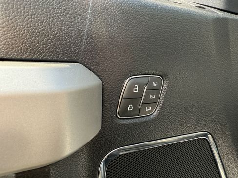 Used 2021 Ford F250 Lariat image 14
