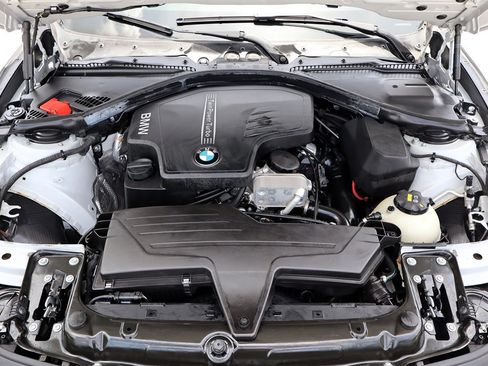 Used 2015 BMW 328i Sedan RWD image 31