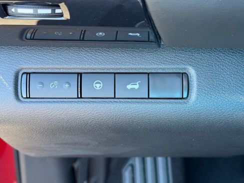 New 2026 Nissan Pathfinder SV AWD/4WD image 12