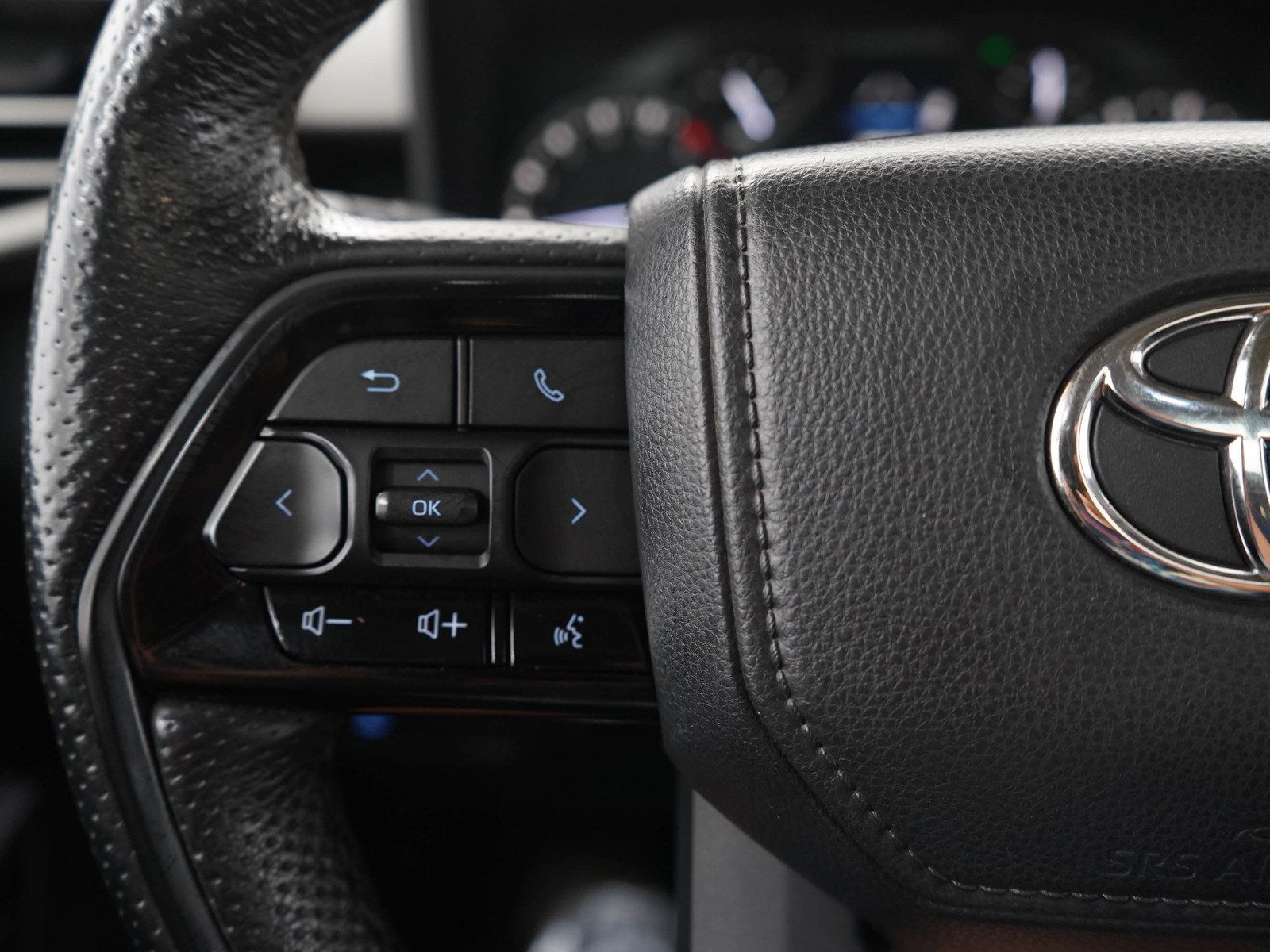 Used 2022 Toyota Tundra Limited AWD/4WD image 24