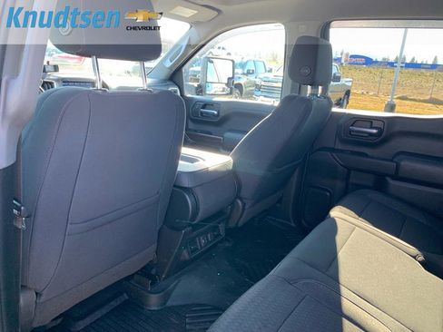 Used 2022 Chevrolet Silverado 1500 LT w/ Z71 Off-Road Package image 17