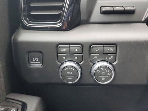 New 2026 GMC Sierra 1500 AT4 image 30