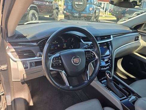 Used 2014 Cadillac XTS Luxury FWD image 9