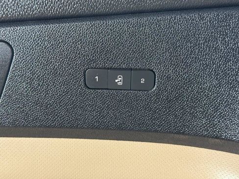 Used 2012 GMC Acadia Denali AWD/4WD image 20