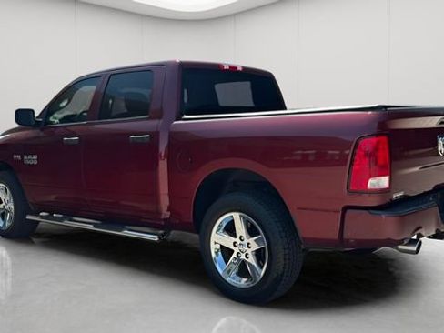 Used 2017 RAM 1500 Express AWD/4WD image 8