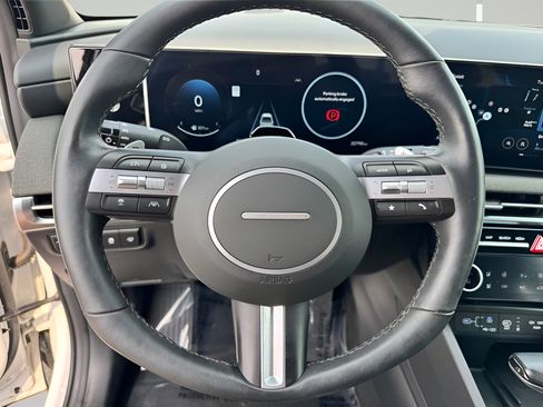 Used 2025 Hyundai Santa Cruz Limited AWD/4WD image 21