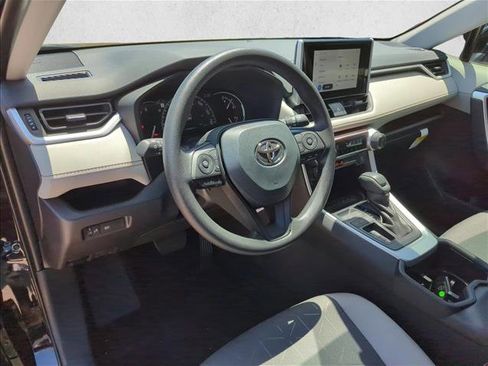 Used 2025 Toyota RAV4 XLE image 14