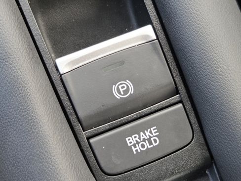Used 2025 Honda HR-V LX image 6
