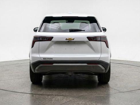 Used 2025 Chevrolet Equinox LT image 7