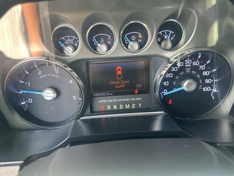 Used 2013 Ford F250 Platinum w/ FX4 Off Road Pkg AWD/4WD image 14