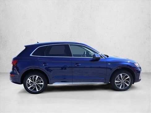 Used 2023 Audi Q5 2.0T Premium Plus w/ Premium Plus Package AWD/4WD image 4