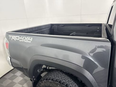 Used 2021 Toyota Tacoma TRD Off-Road image 16