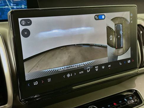 New 2026 Ford Expedition Active image 27