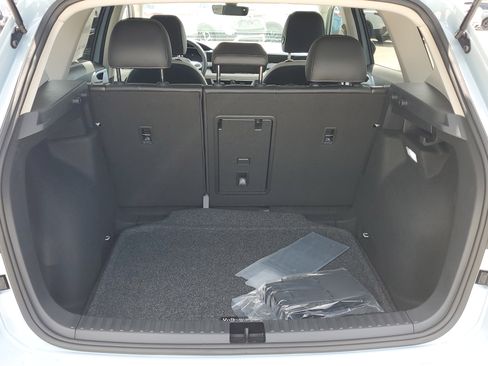 New 2025 Volkswagen Taos SE image 8