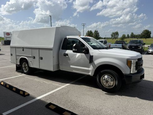 Used 2017 Ford F350 XL w/ Power Equipment Group RWD image 3