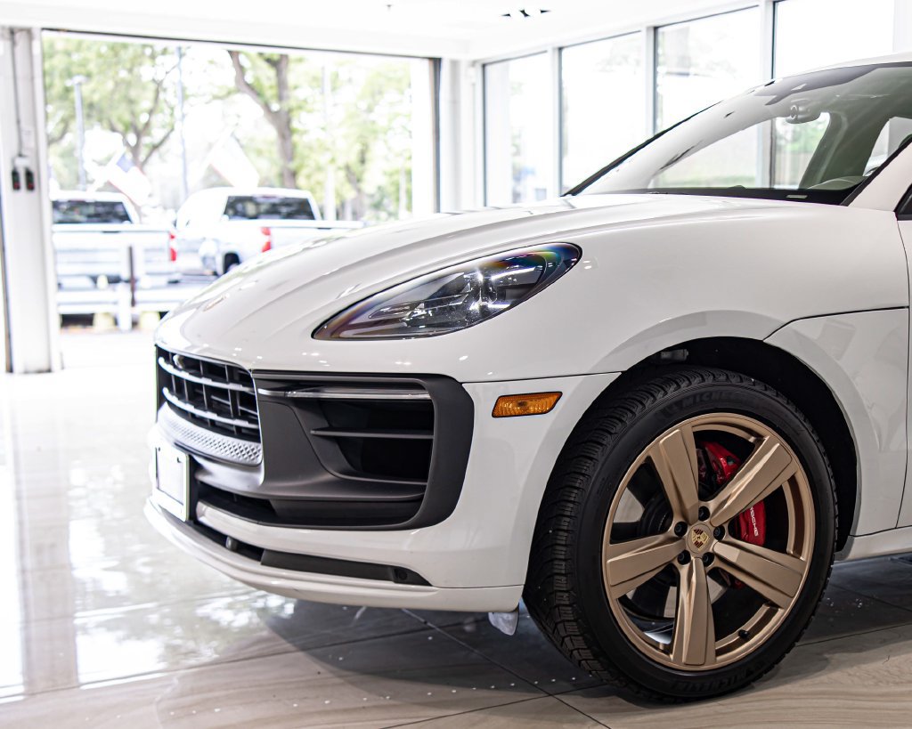 Used 2023 Porsche Macan GTS w/ Premium Package Plus AWD/4WD image 4