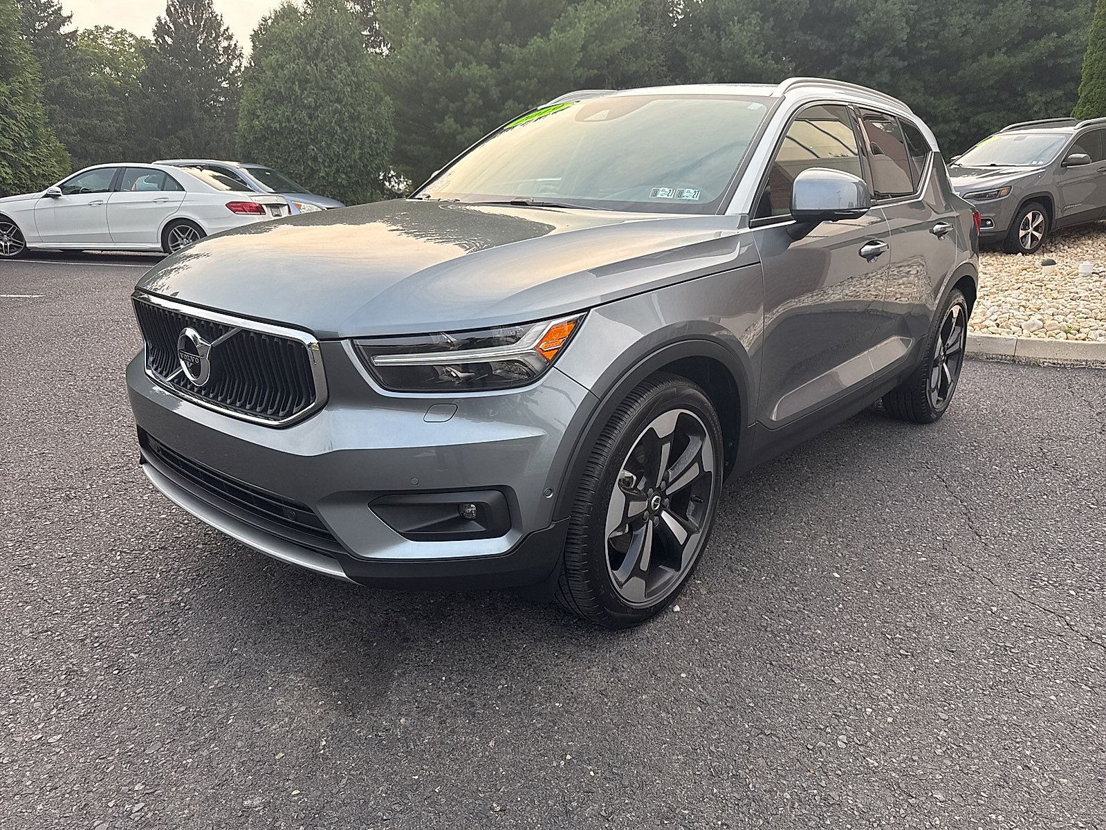 Used 2019 Volvo XC40 T5 Momentum AWD/4WD image 13