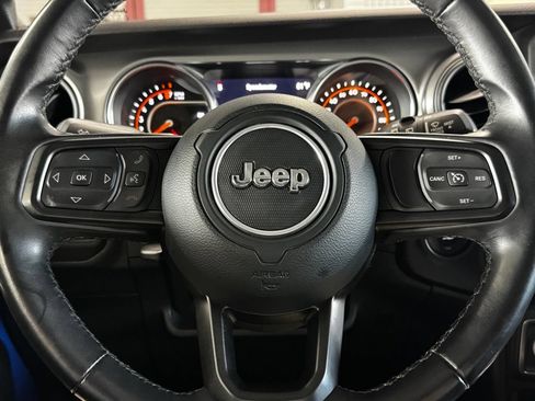 Used 2022 Jeep Wrangler Unlimited Sport AWD/4WD image 13