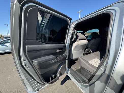 Used 2025 Toyota Tacoma TRD Off-Road w/ TRD Off Road Upgrade Package AWD/4WD image 16