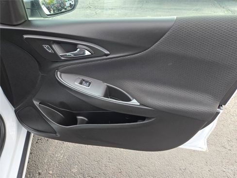 Used 2023 Chevrolet Malibu LT image 6