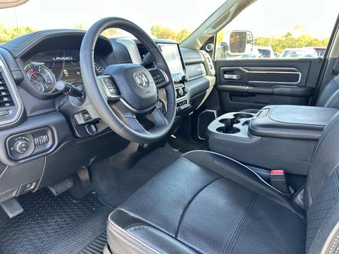 Used 2022 RAM 3500 Laramie image 33