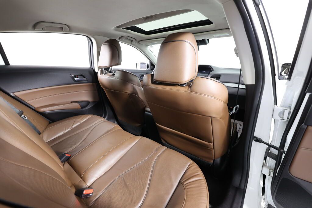 Used 2020 Acura ILX w/ Premium Package FWD image 19