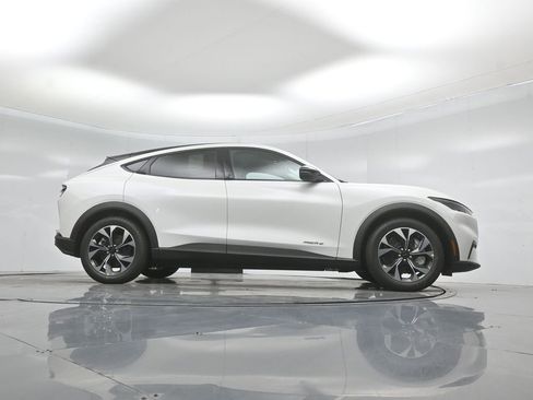 New 2026 Ford Mustang Mach-E Select RWD image 44
