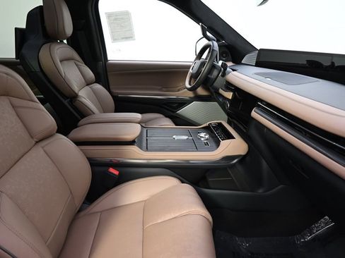 New 2026 Lincoln Navigator Black Label AWD/4WD image 16