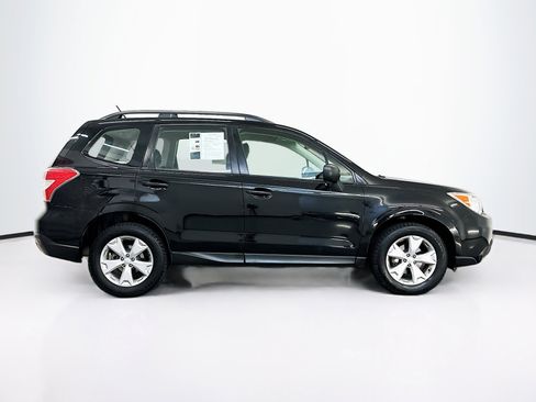 Used 2015 Subaru Forester 2.5i w/ Alloy Wheel Package image 10