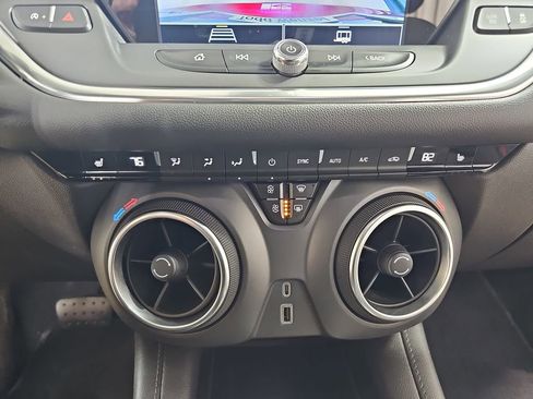 Certified 2021 Chevrolet Blazer LT image 29