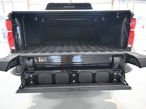 Used 2024 Chevrolet Silverado 2500 LTZ w/ LTZ Plus Package AWD/4WD image 9