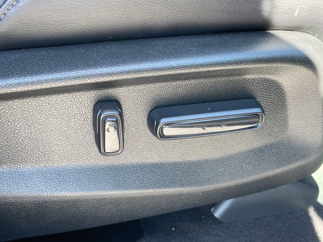 Used 2018 Honda CR-V Touring image 13